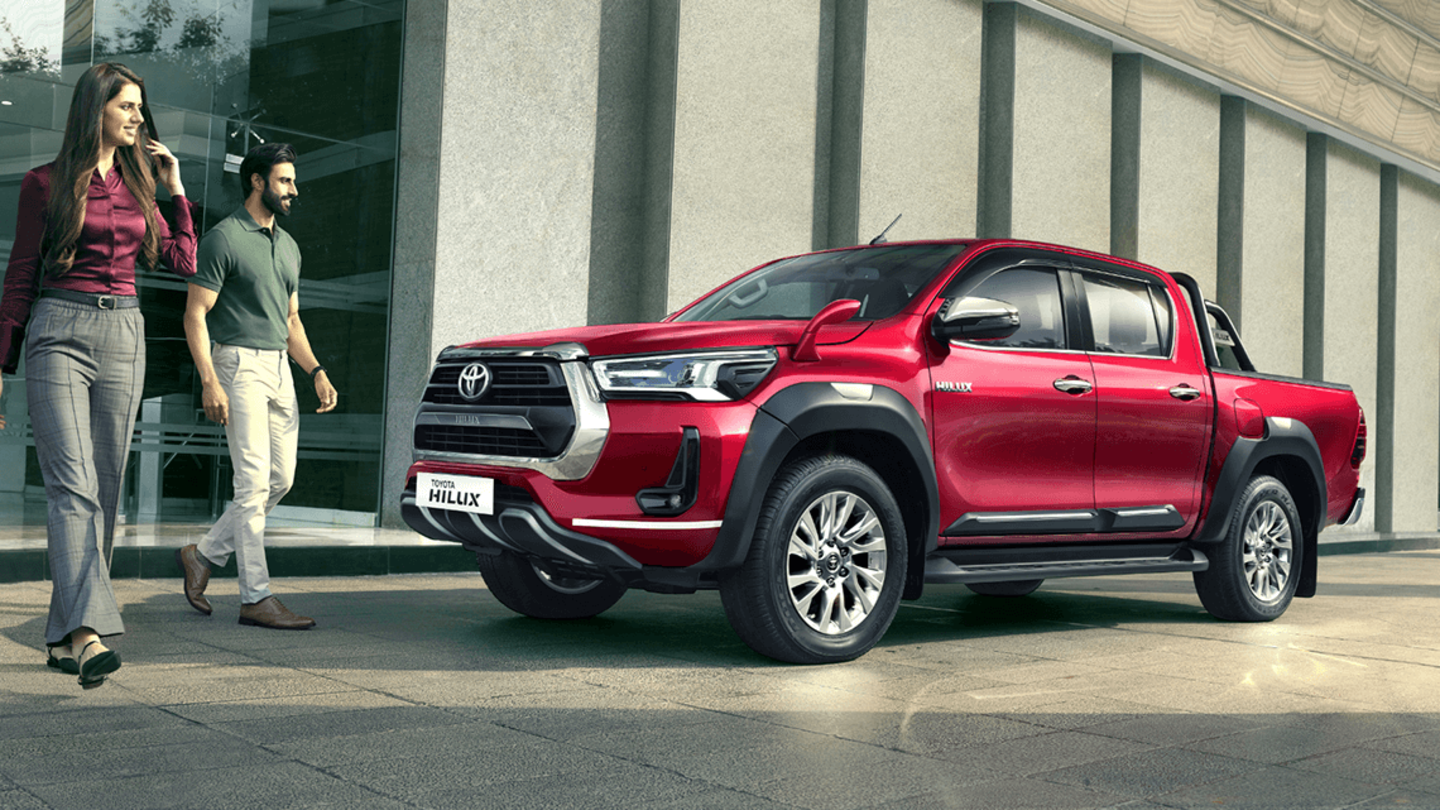 Toyota launches Hilux pick-up truck at Rs. 34 lakh