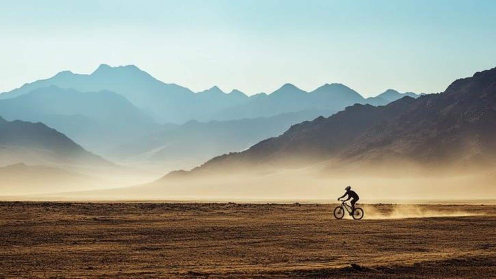Cycling across oasis towns: Top routes, tips, and more