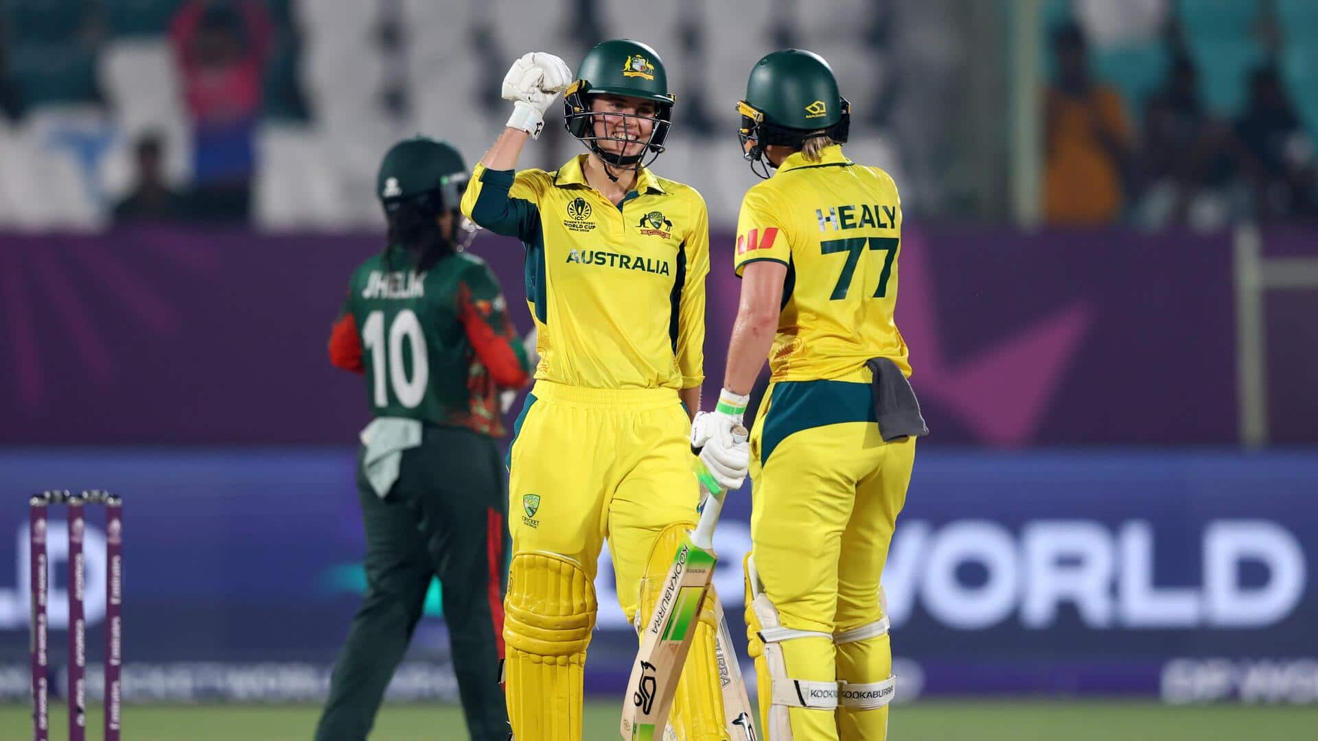 Women's World Cup: England meet Australia in top-of-table clash Women's World Cup: England meet Australia in top-of-table clash
