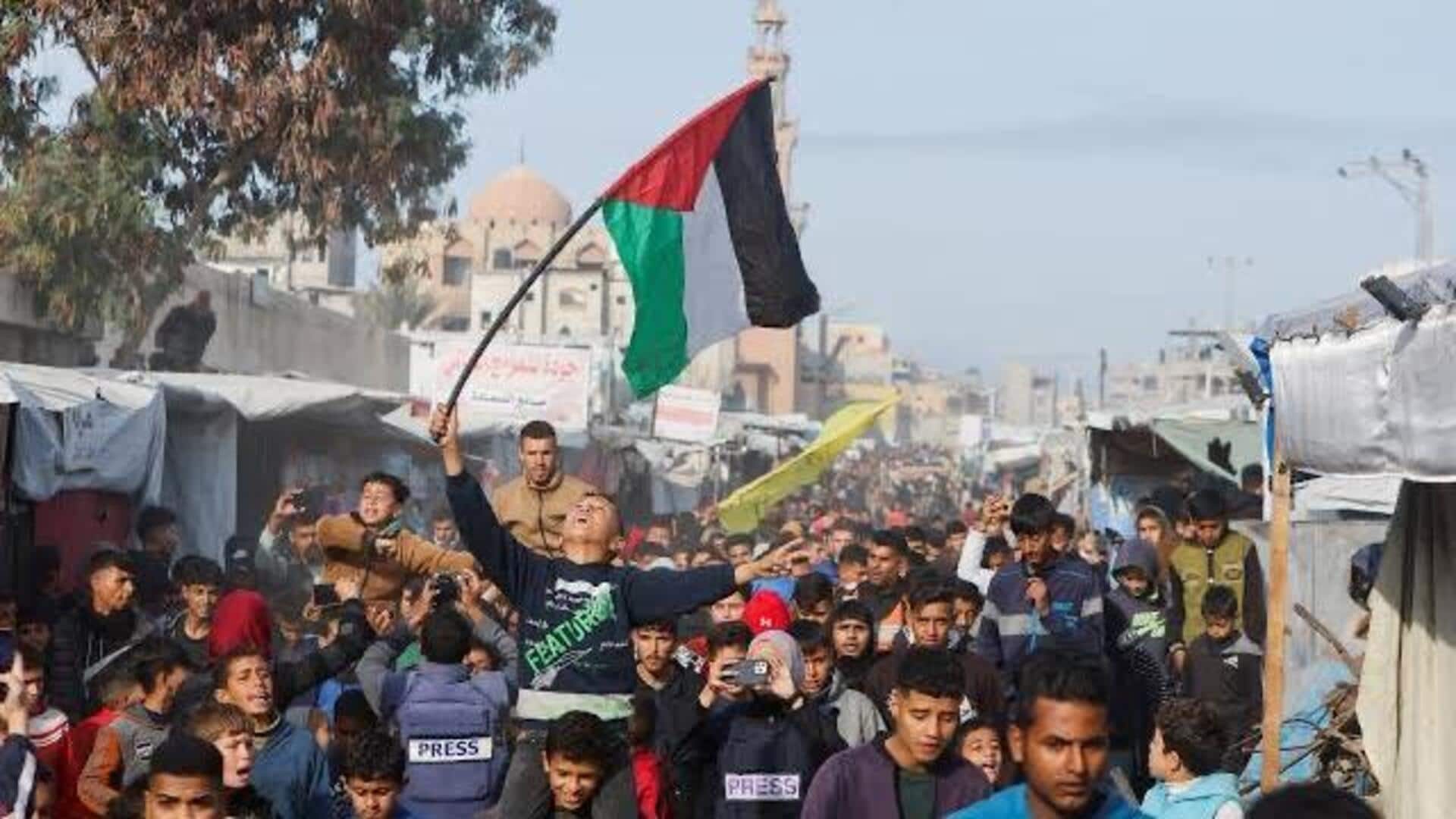 Gaza ceasefire begins as Israeli military completes partial withdrawal Gaza ceasefire begins as Israeli military completes partial withdrawal