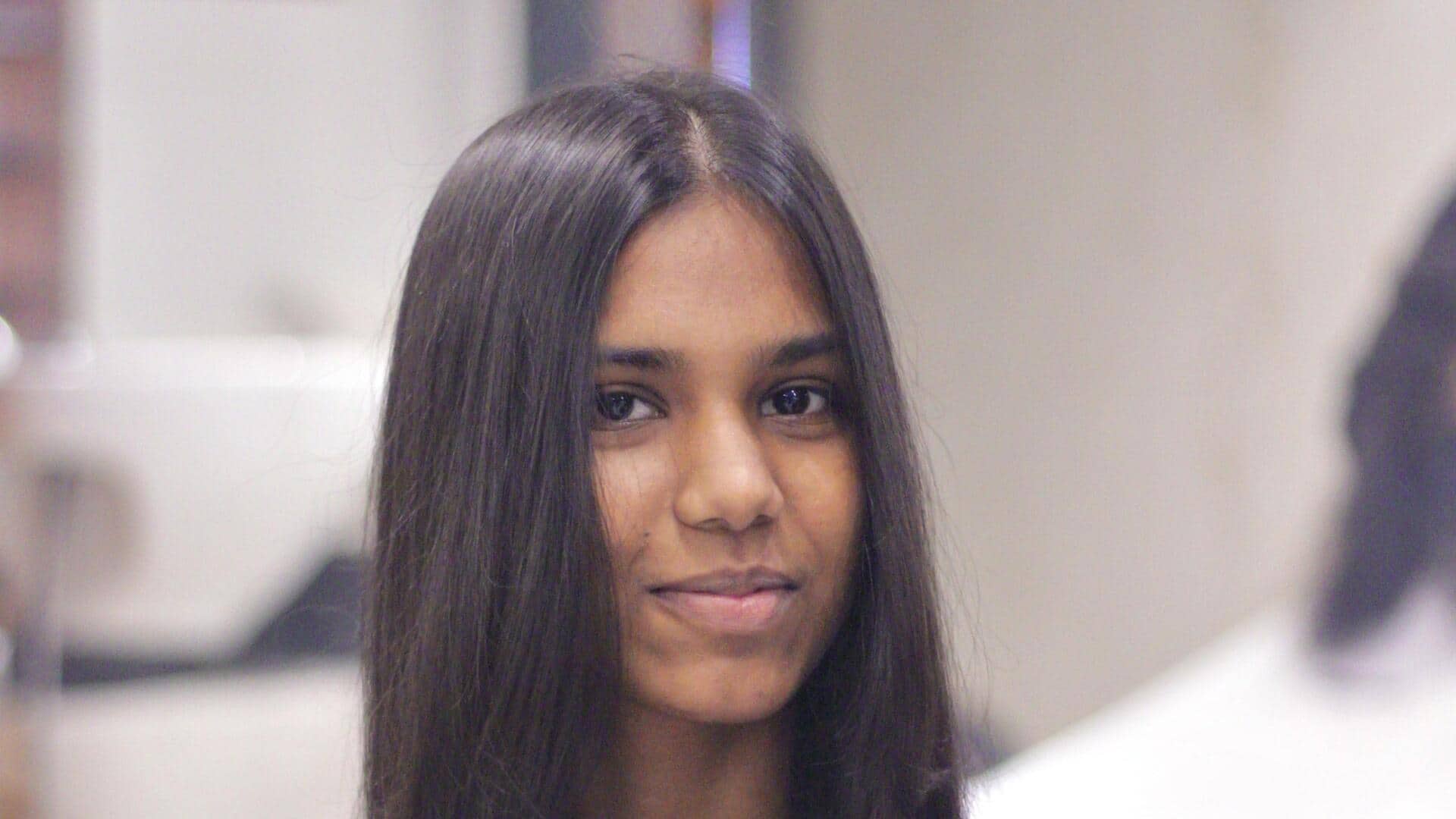 5 stylish hairstyles to try with a center part