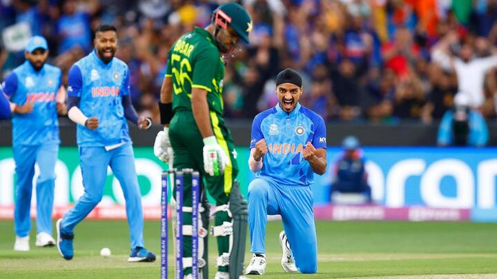 T20 World Cup: Pakistan score 159/8 against India; Arshdeep shines