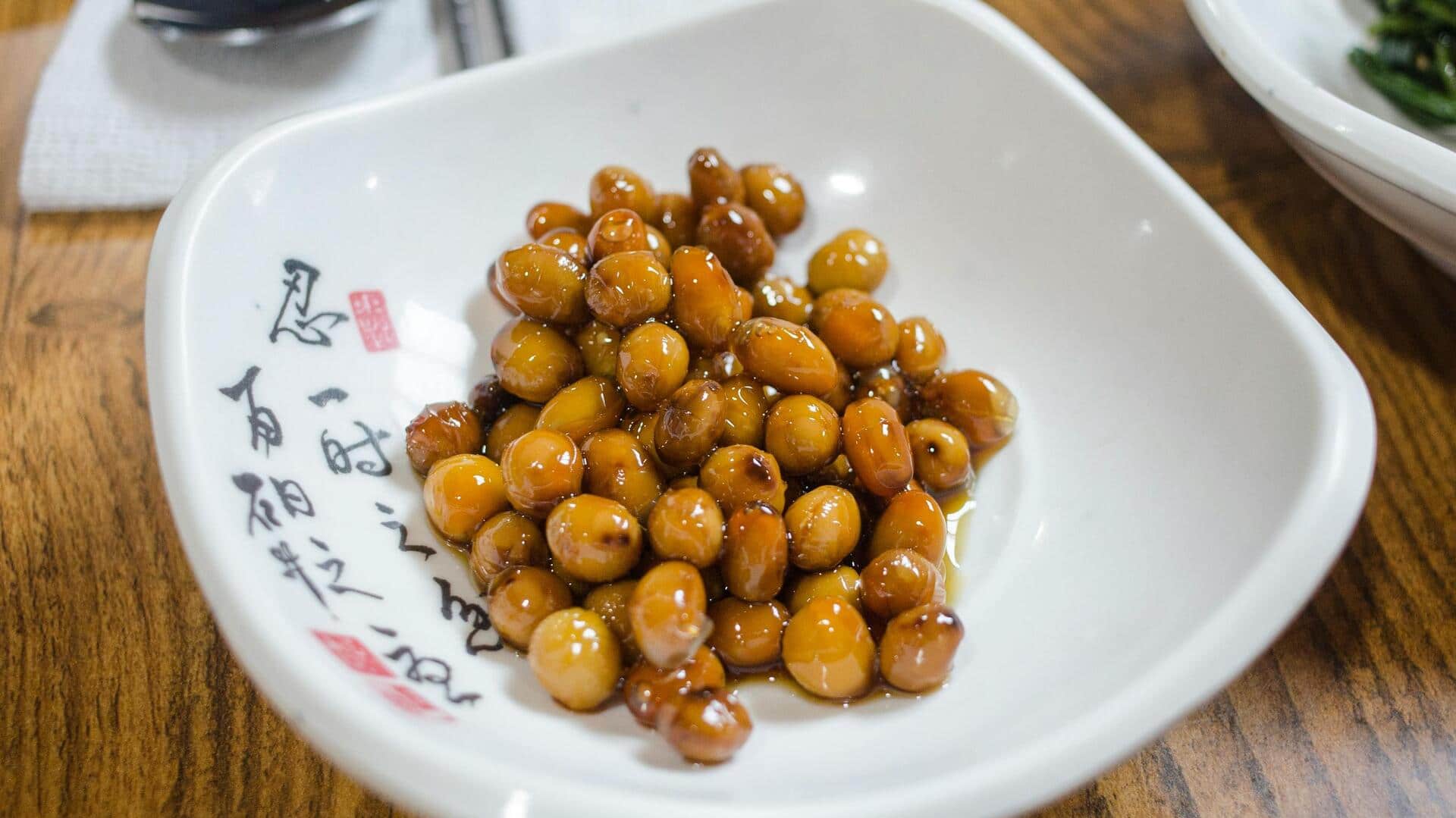 Roasted soybeans v/s potato chips: A healthier snack choice