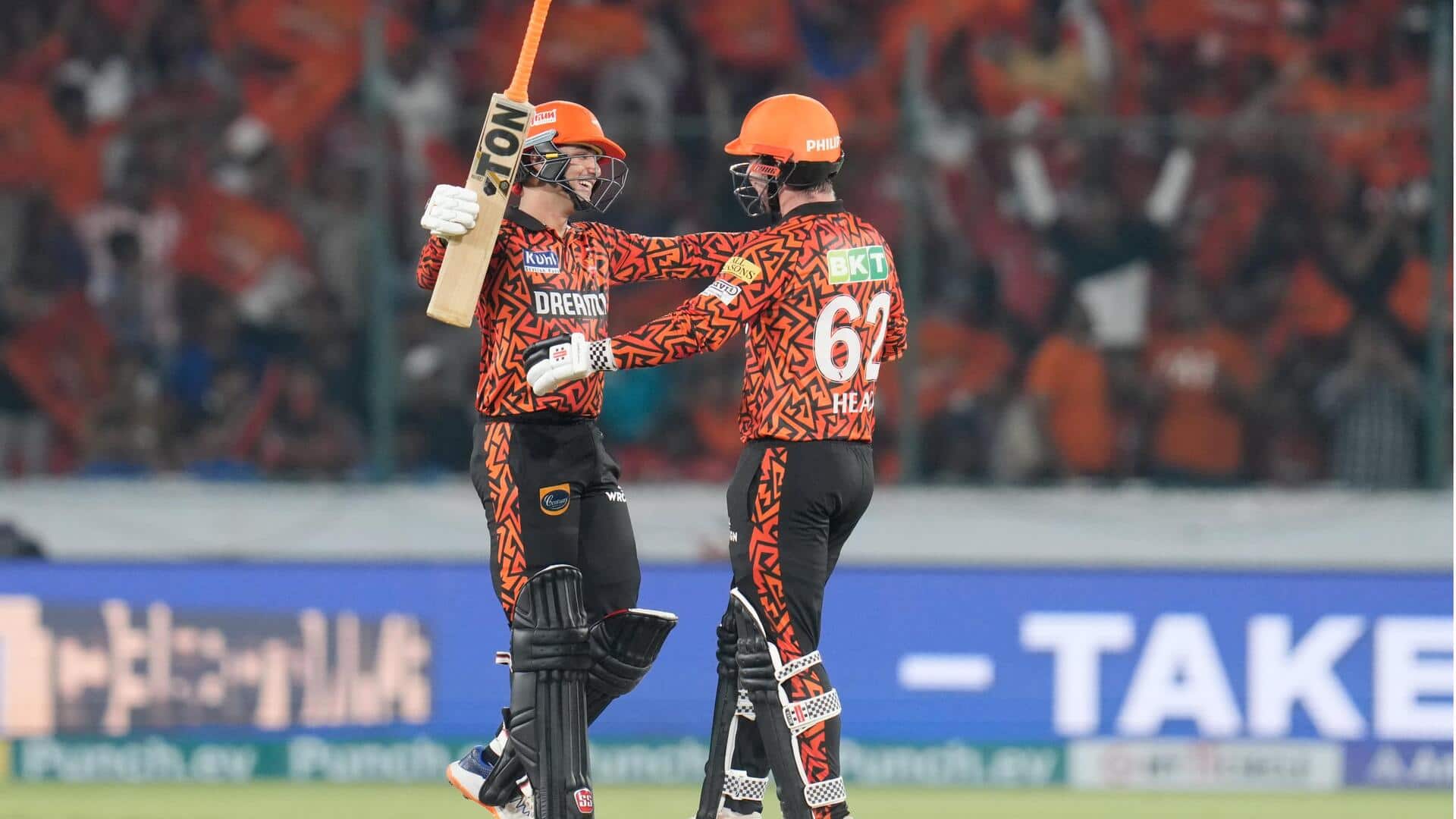 Decoding the 100-plus team totals in powerplay (IPL)