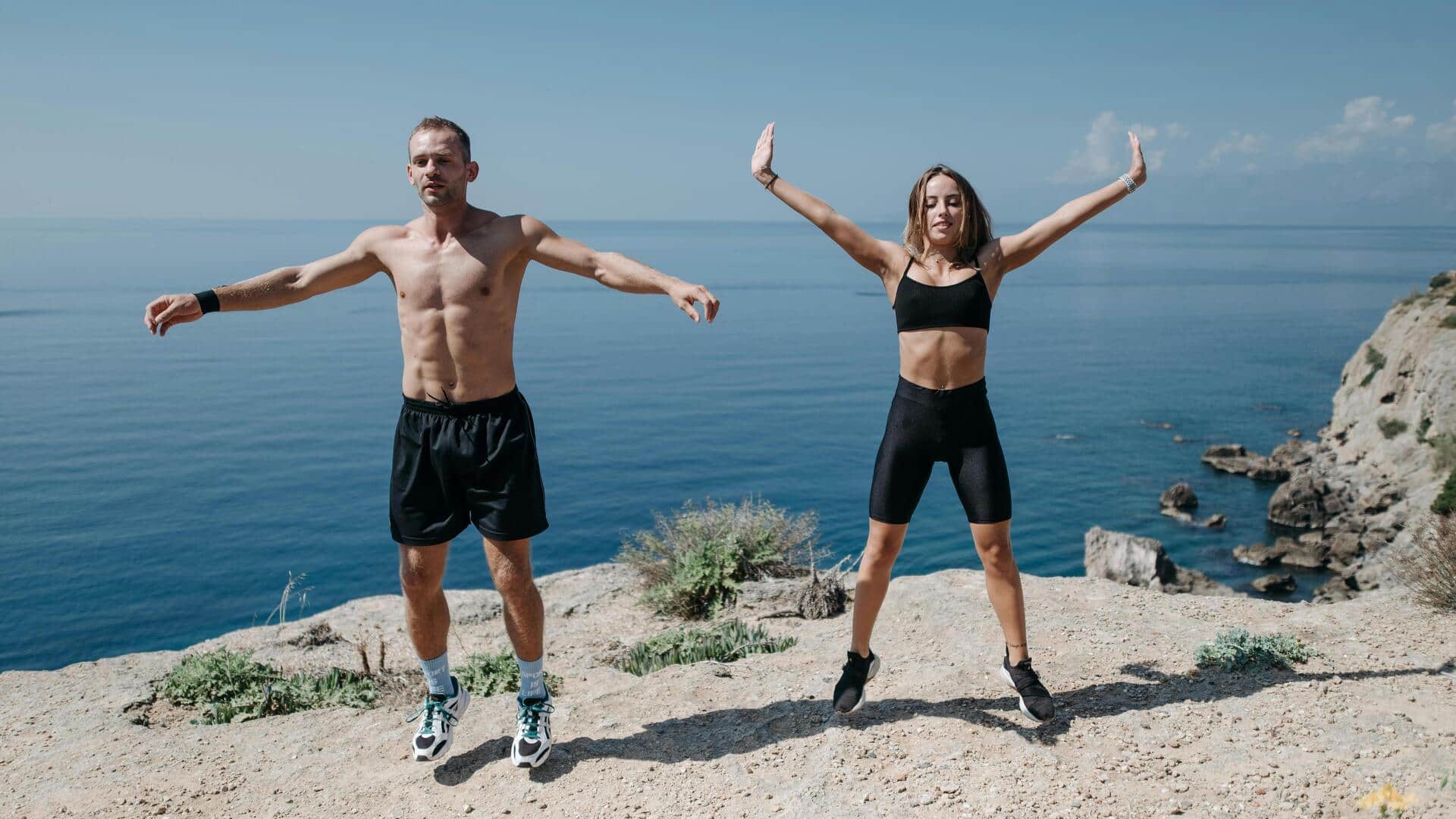 Jumpstart your day with these easy energy-boosting workouts Jumpstart your day with these easy energy-boosting workouts