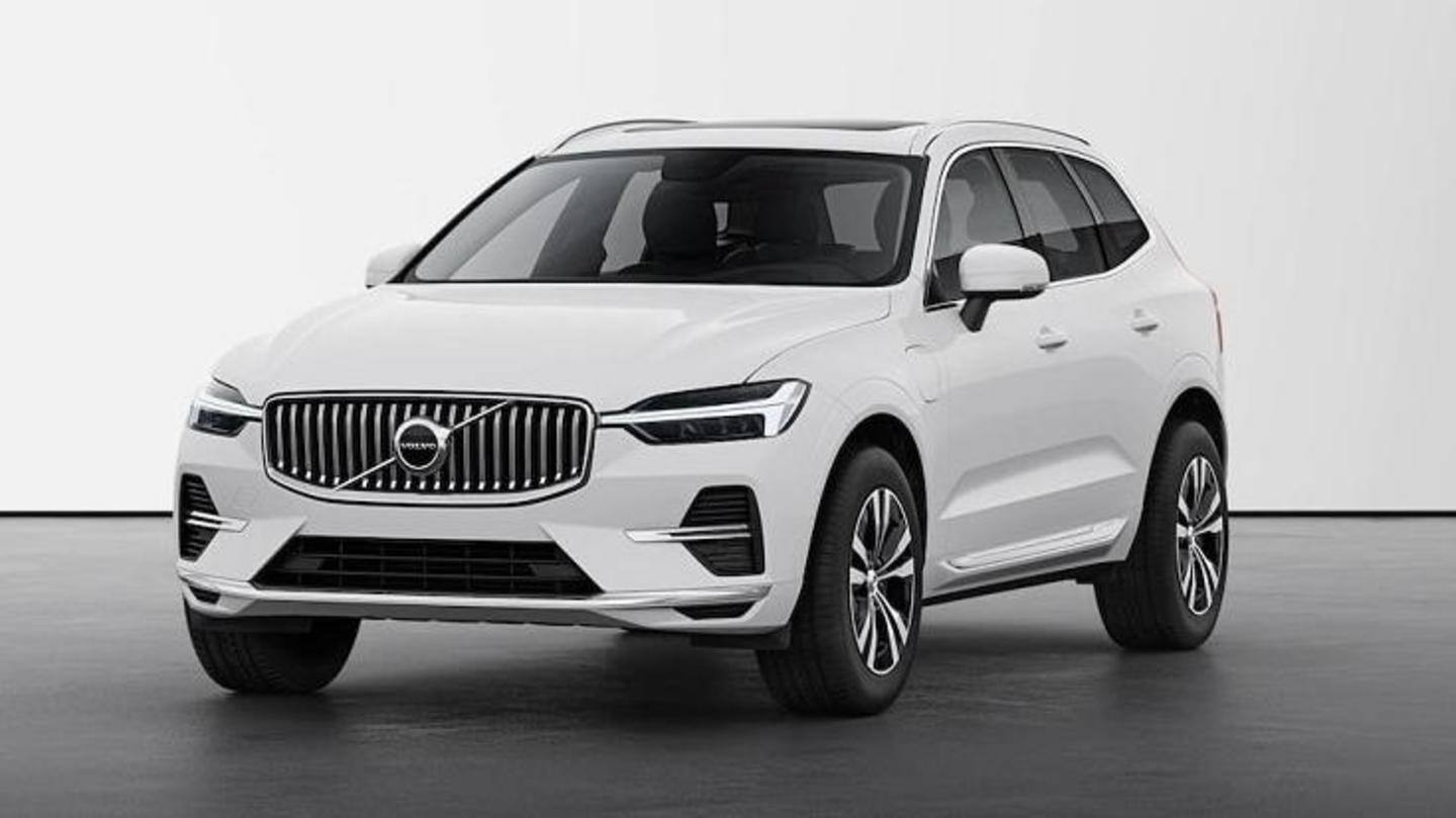 The cars have a chromed grille and alloy wheels The cars have a chromed grille and alloy wheels