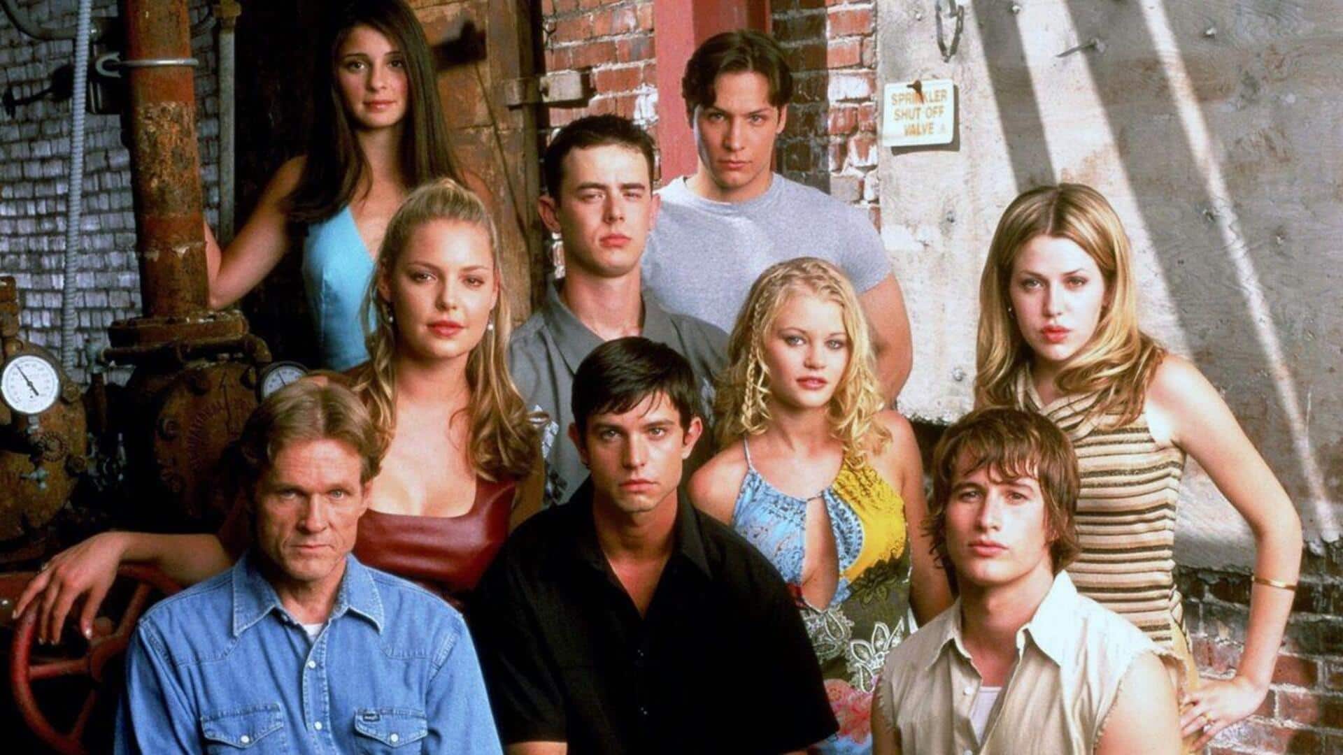 5 behind-the-scenes facts that made 'Roswell' out of this world 5 behind-the-scenes facts that made 'Roswell' out of this world