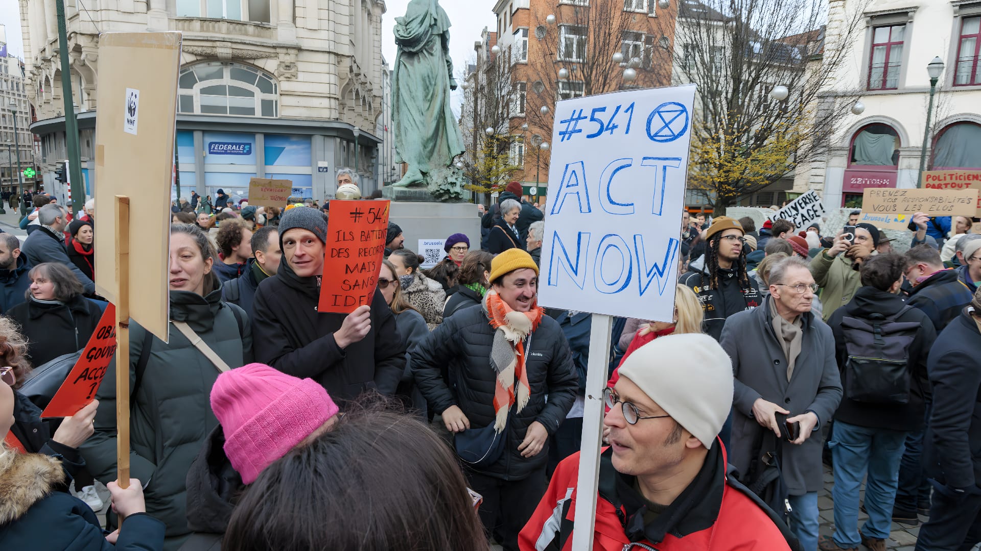 Brussels breaks record for longest period without  government