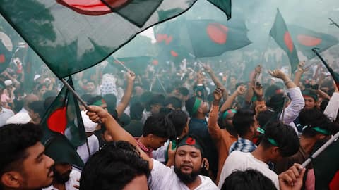 40 injured days before elections as Bangladesh erupts in violence