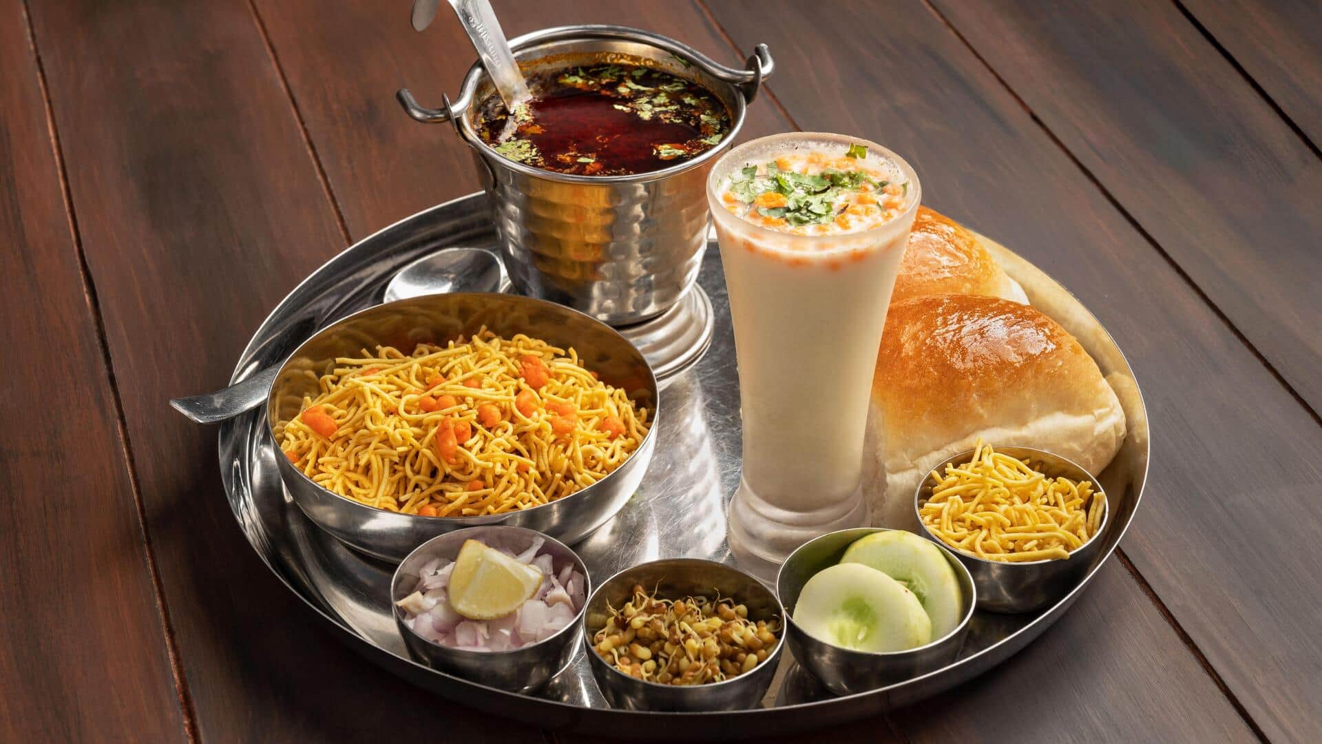 Misal pav: The spicy Maharashtrian dish you need to try