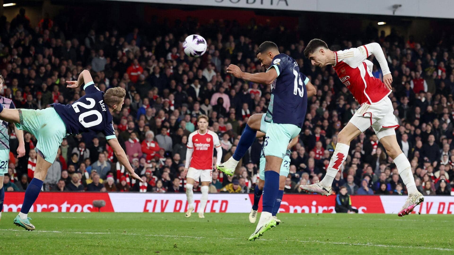 Premier League, Arsenal dig deep to beat Brentford 2-1: Stats