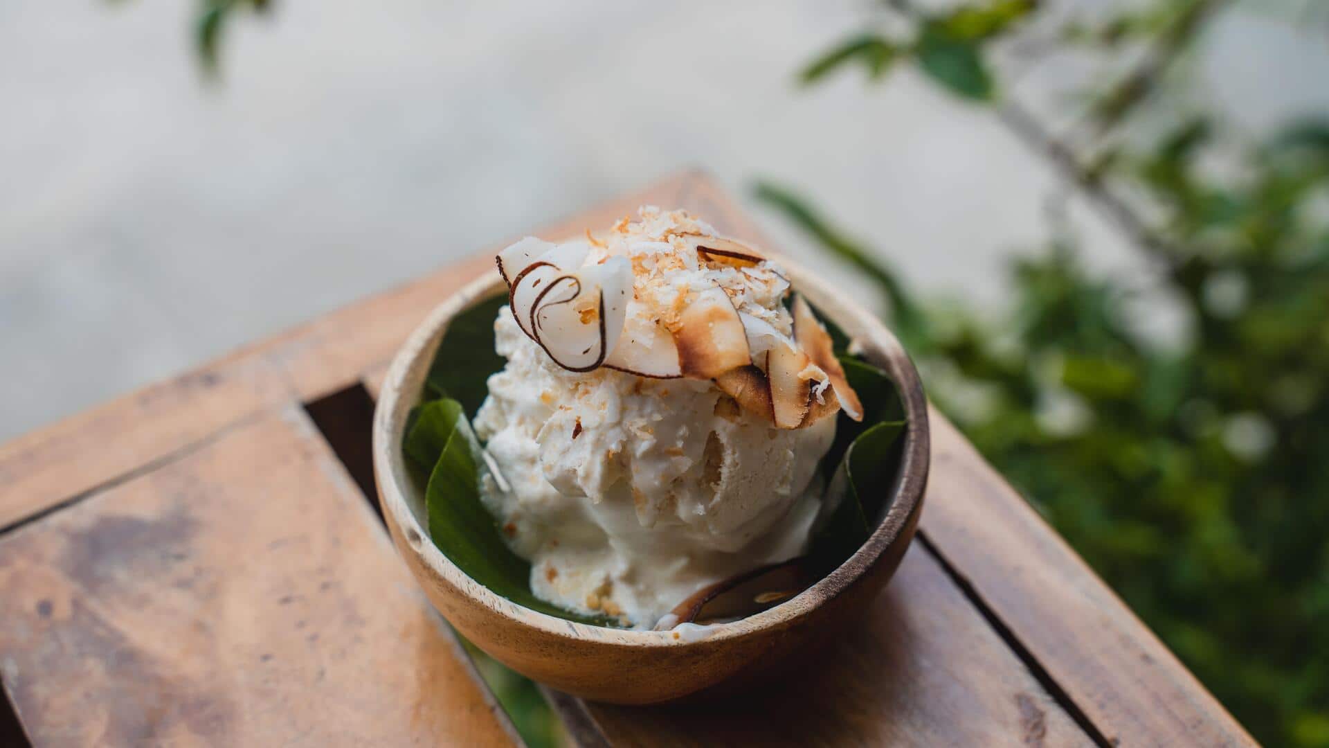Coconut milk lovers, try these desserts today