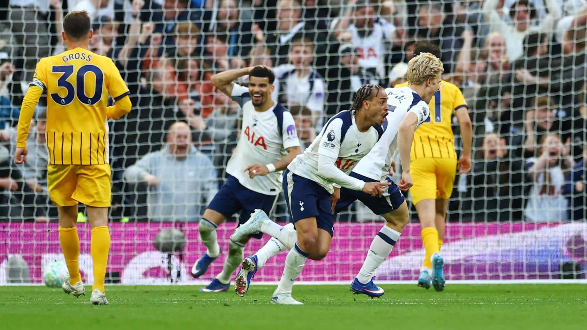 Tottenham held to 2-2 draw by Brighton in Premier League