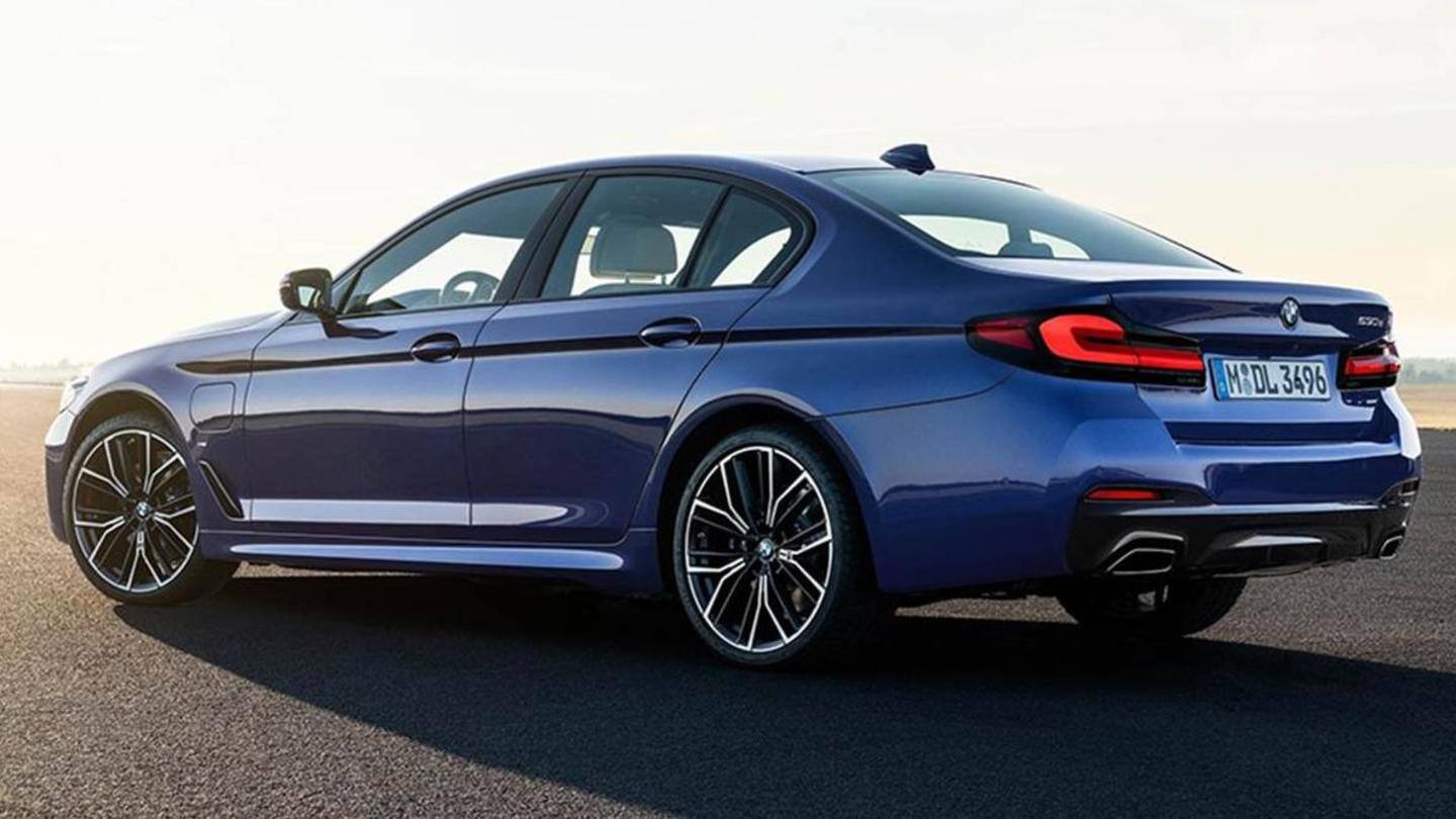 The car has a chromed kidney grille and sleek headlamps The car has a chromed kidney grille and sleek headlamps
