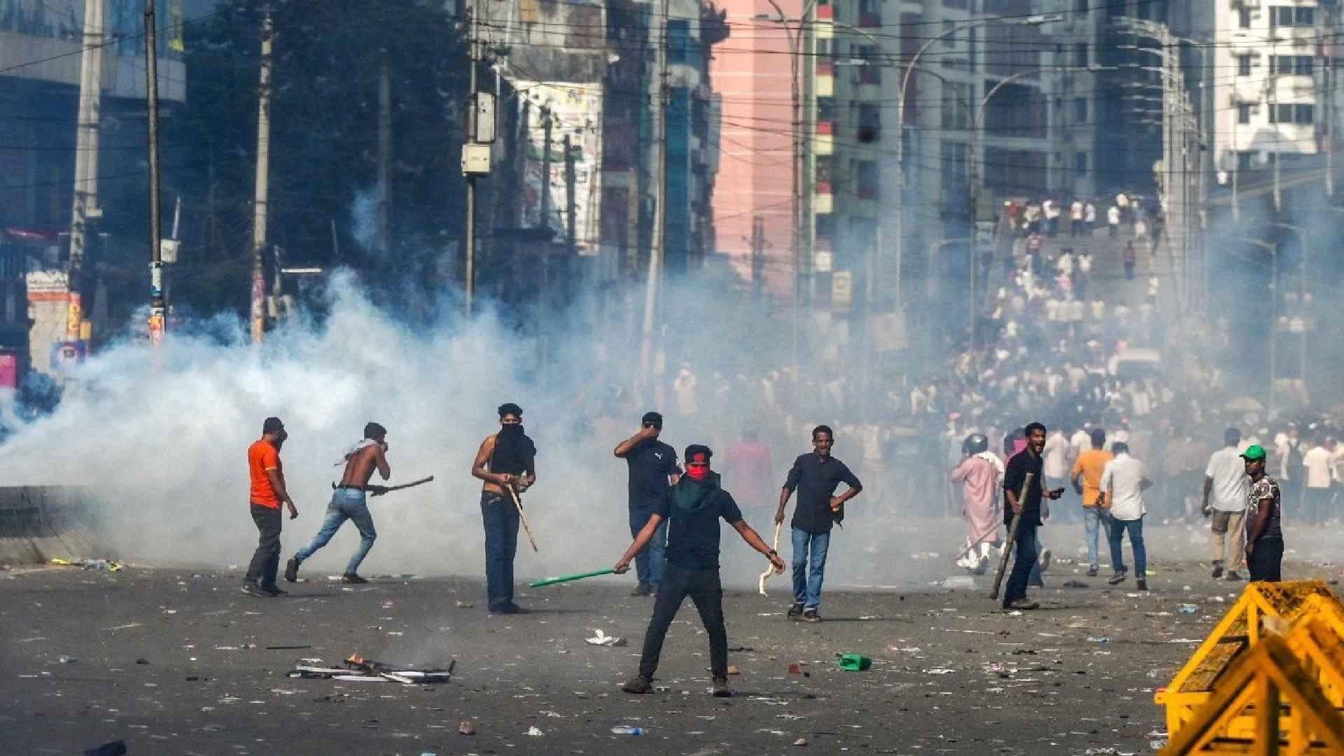 India to withdraw diplomats' families from Bangladesh over security concerns