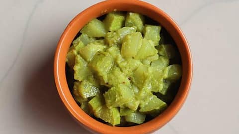 5 unique recipes using bottle gourd
