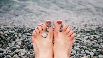 5 ways to treat your feet right this monsoon