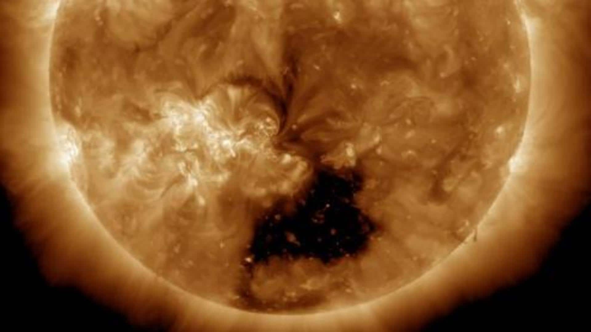 Massive hole, 30 times Earth's size, spotted on the Sun
