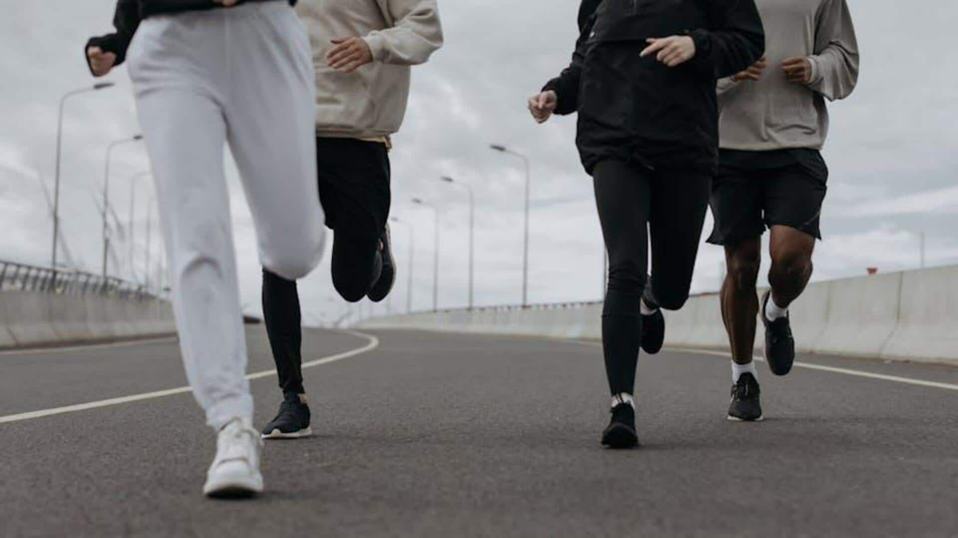 Rollerblading v/s jogging: Which keeps you fitter? Rollerblading v/s jogging: Which keeps you fitter?