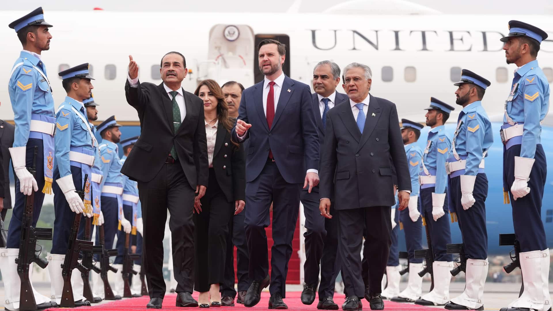 White House denies agreeing to unfreeze Iranian assets