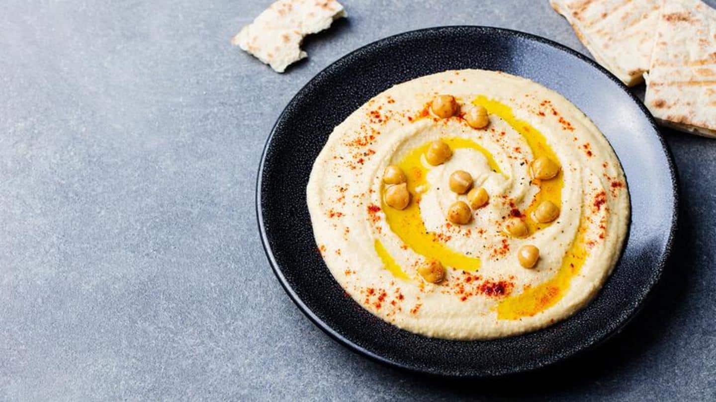 Here's how you can make lip-smacking hummus at home