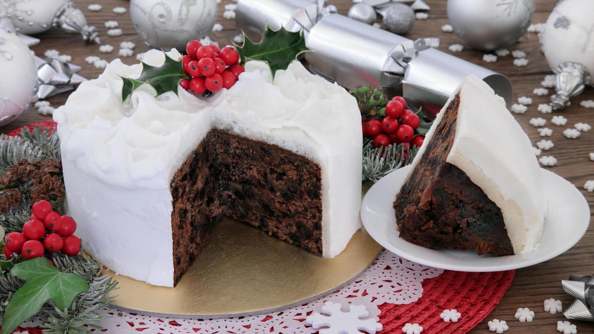 5 Christmas-special cakes to bake this holiday season