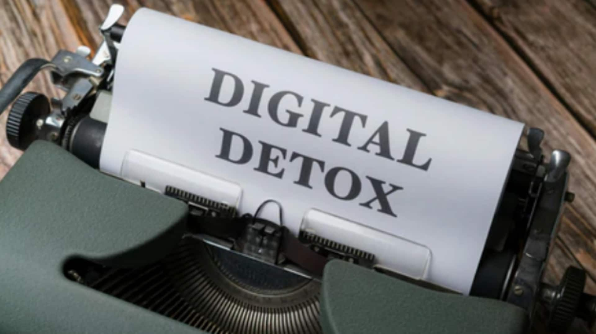 Ways to detoxify life with digital detoxing