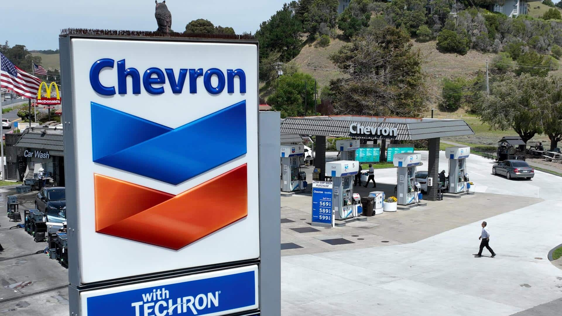 Chevron to acquire Hess Corp in $53 billion all-stock deal