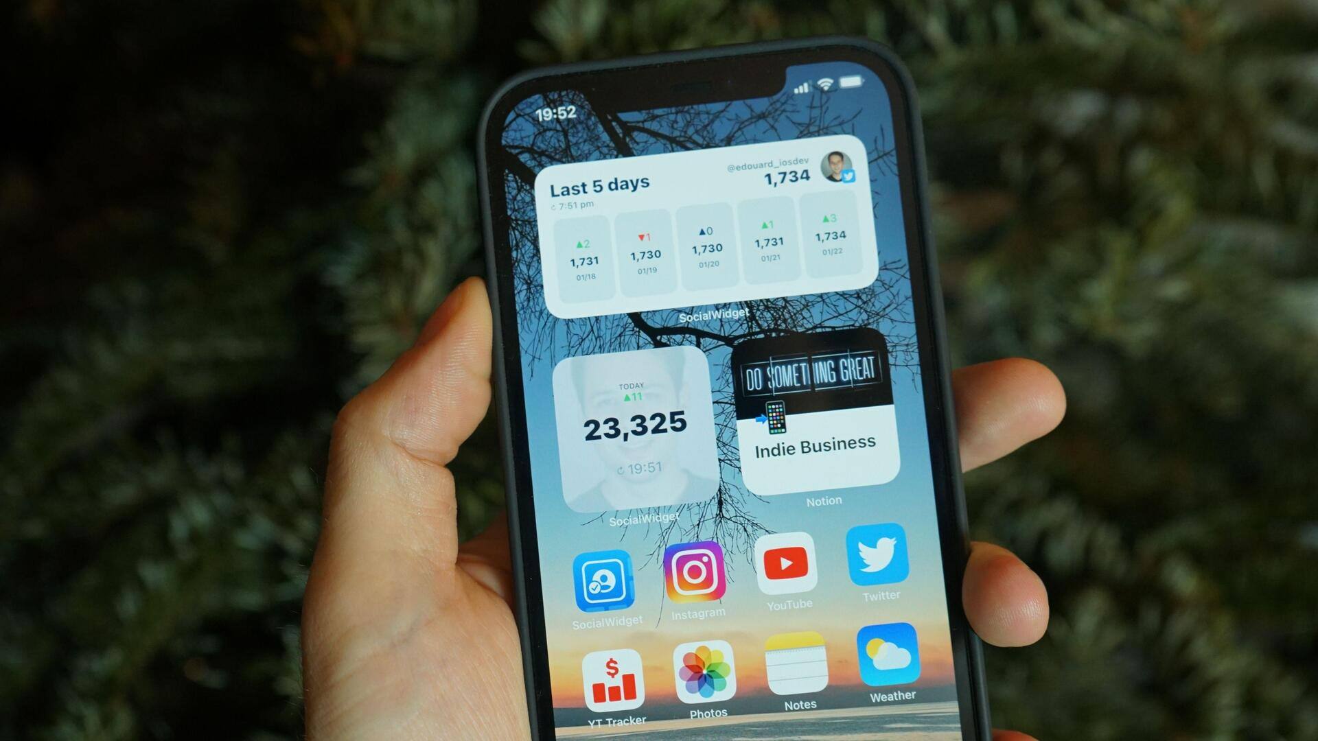 How to make smartphone widgets work for you
