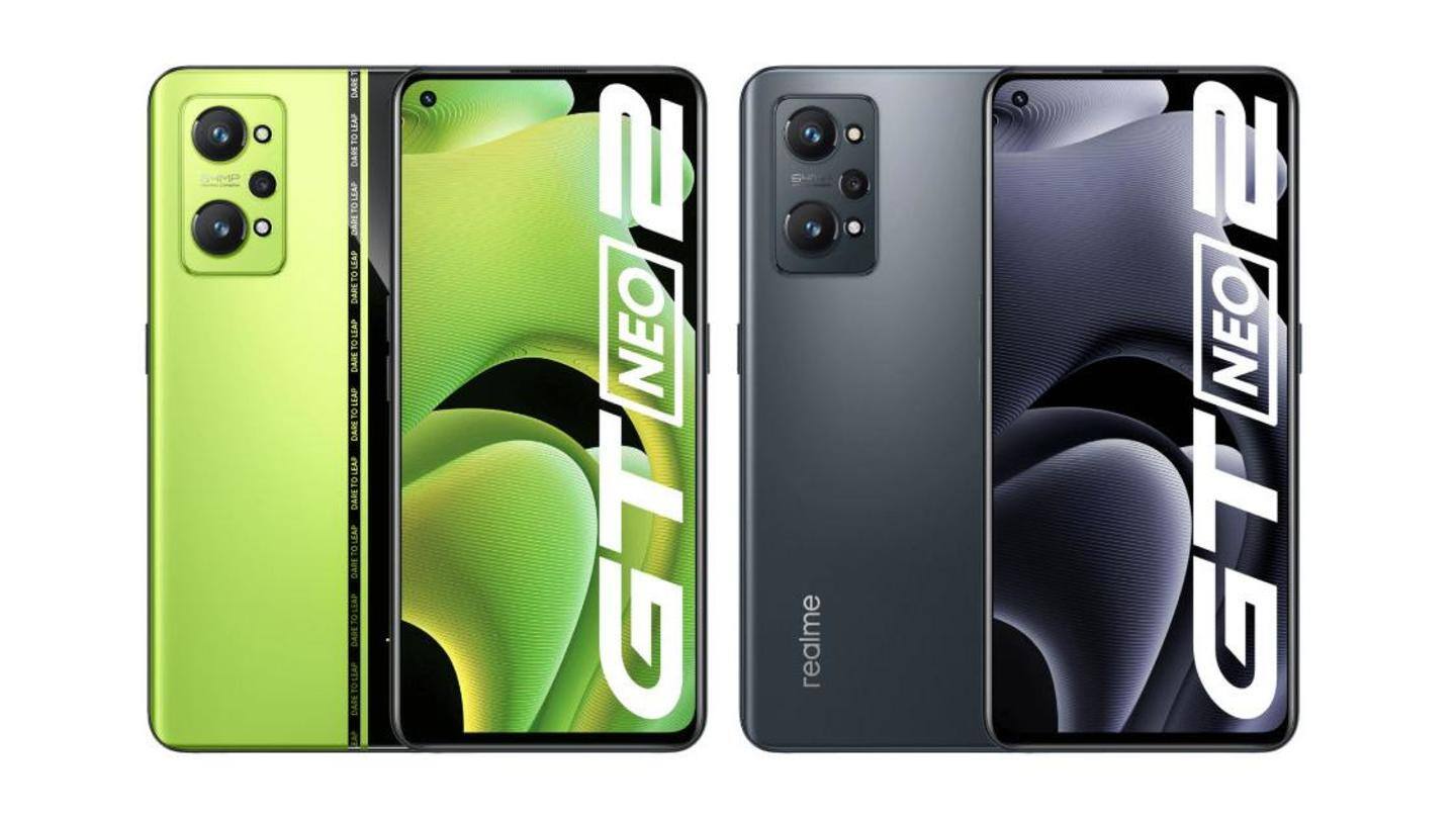 It flaunts a 120Hz AMOLED display It flaunts a 120Hz AMOLED display