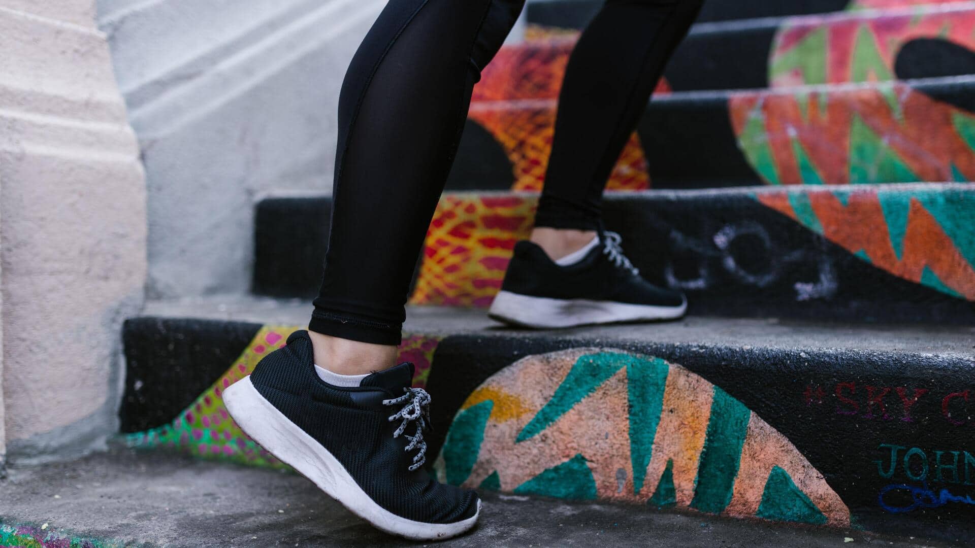 5 health benefits of climbing stairs every day