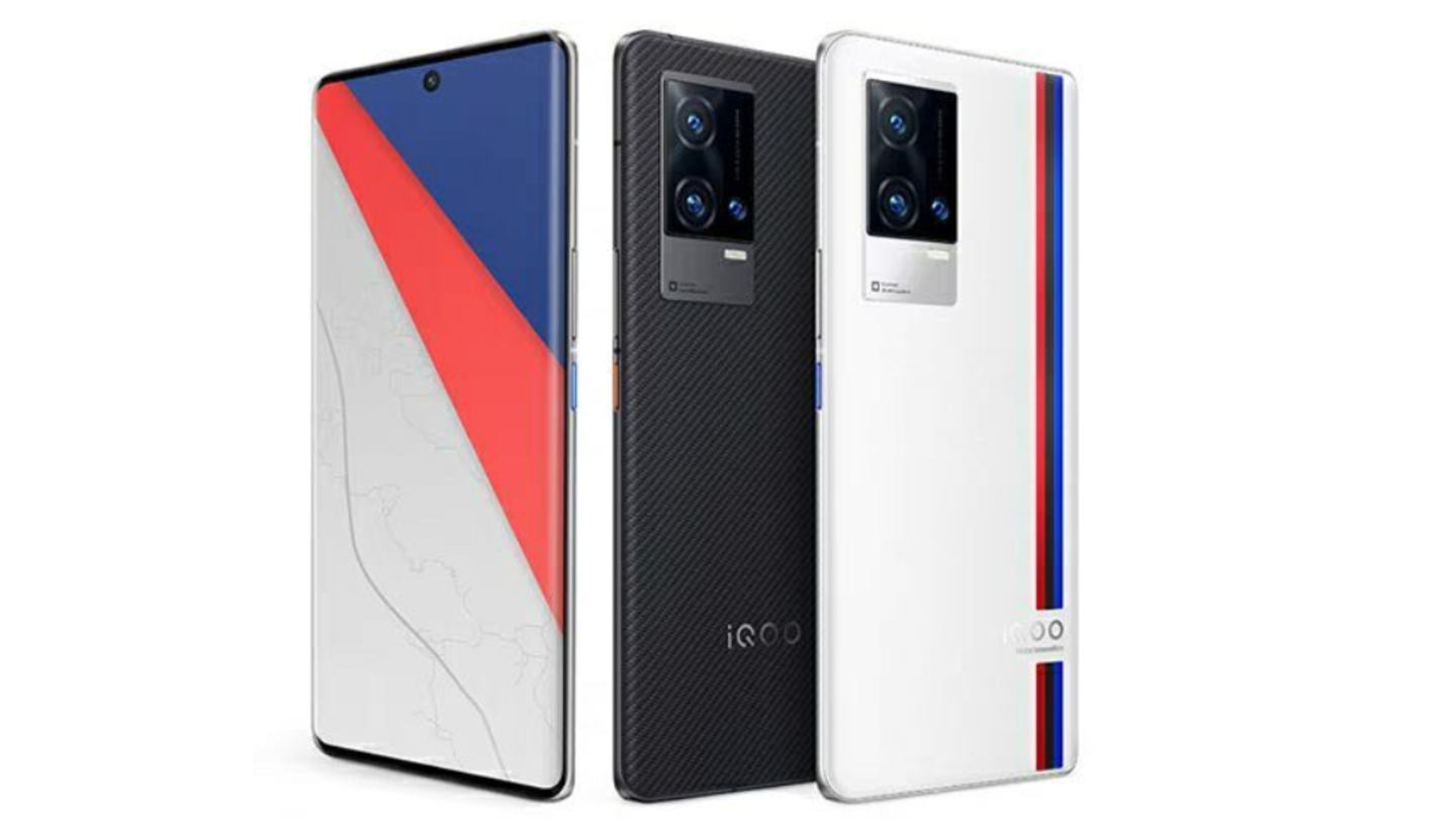 The handsets will have a 2K AMOLED panel The handsets will have a 2K AMOLED panel