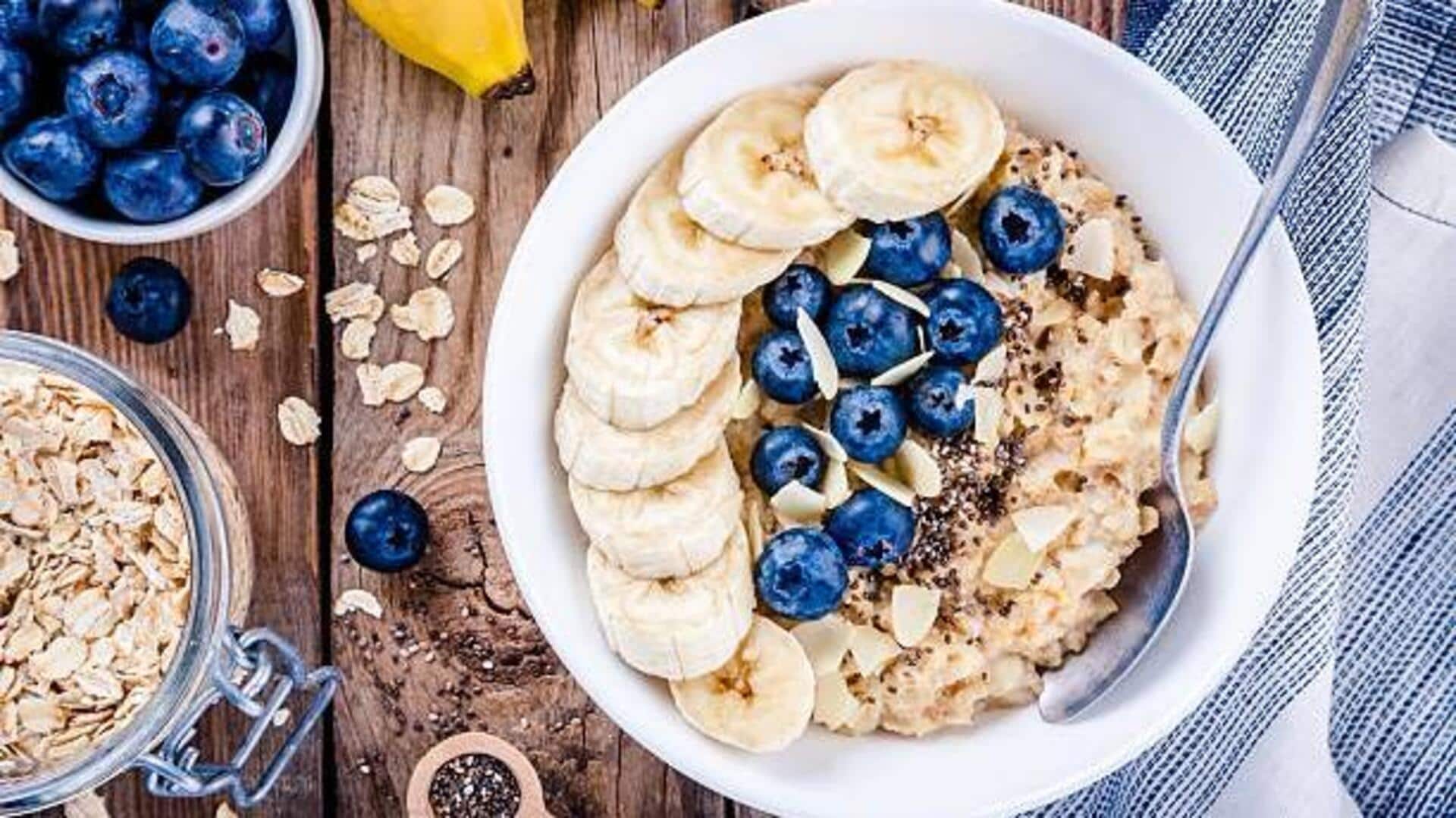 Blueberry oatmeal: A morning meal for glowing skin 