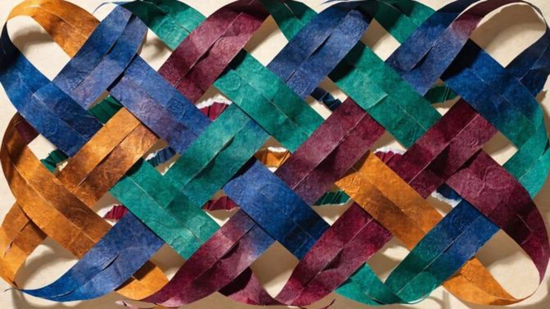 How to make beautiful art with paper weaving