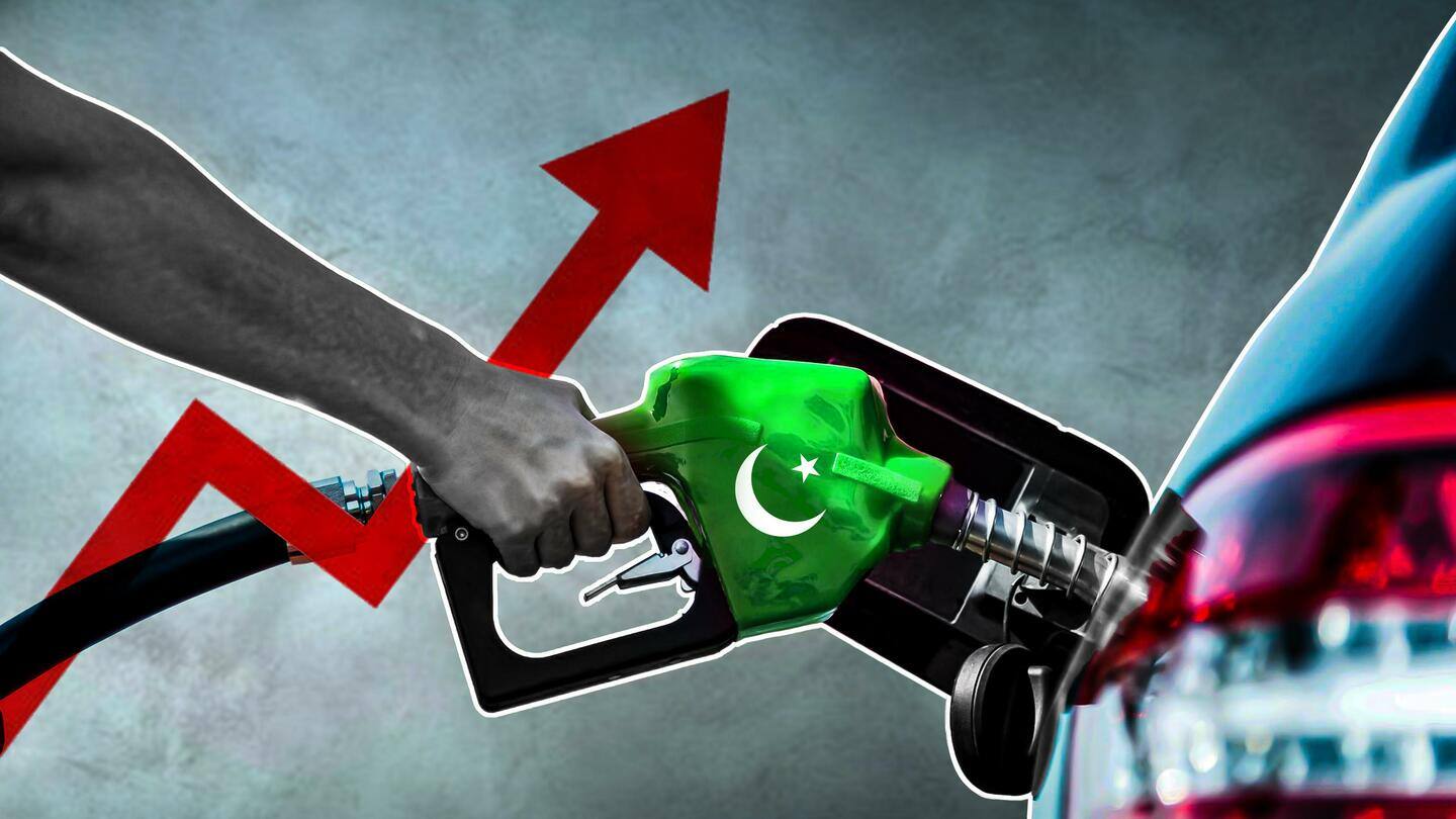 Pakistan hikes petrol, diesel prices by PKR 35/liter amid crisis
