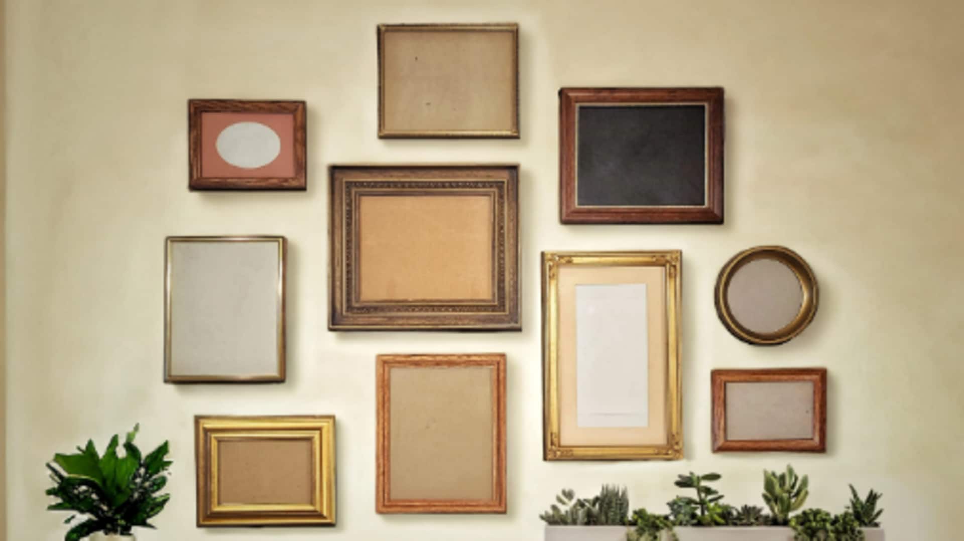Decorate your space with antique photo frames