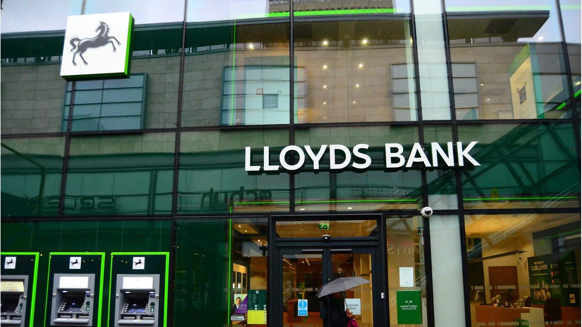 Lloyds to warn 3,000 employees of possible termination for underperformance Lloyds to warn 3,000 employees of possible termination for underperformance