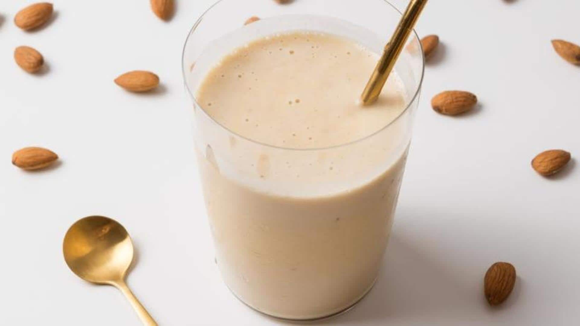 Make almond milk at home! We show you how