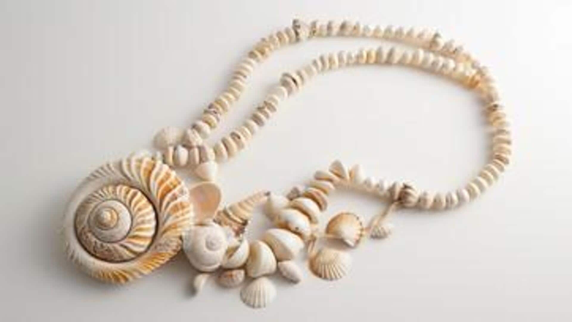 How to create beautiful necklaces from beach finds