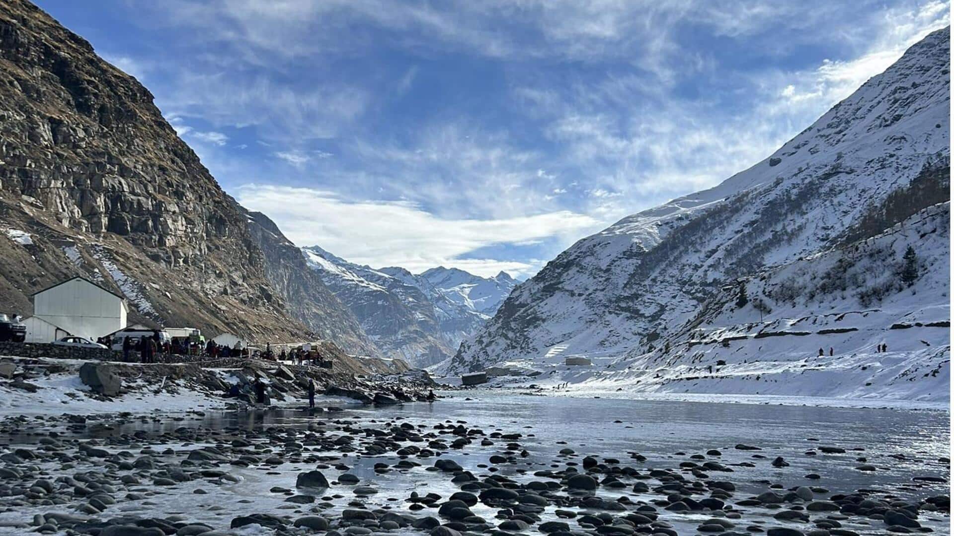 Himachal: Sissu Lake freezes as temperature drops to -15 degrees