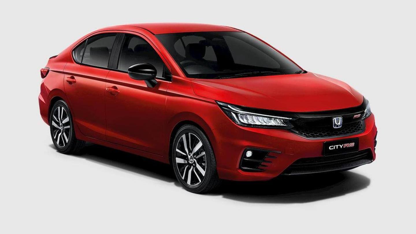 It runs on a twin motor hybrid powertrain It runs on a twin motor hybrid powertrain