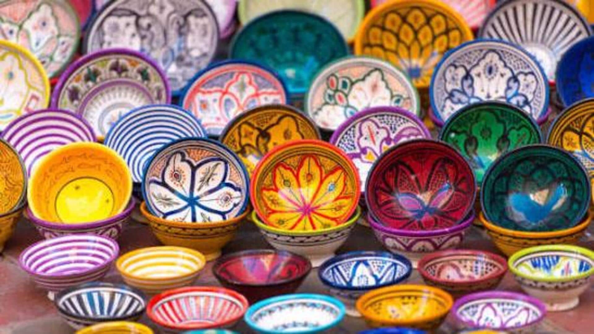 How to create pottery with animal motifs