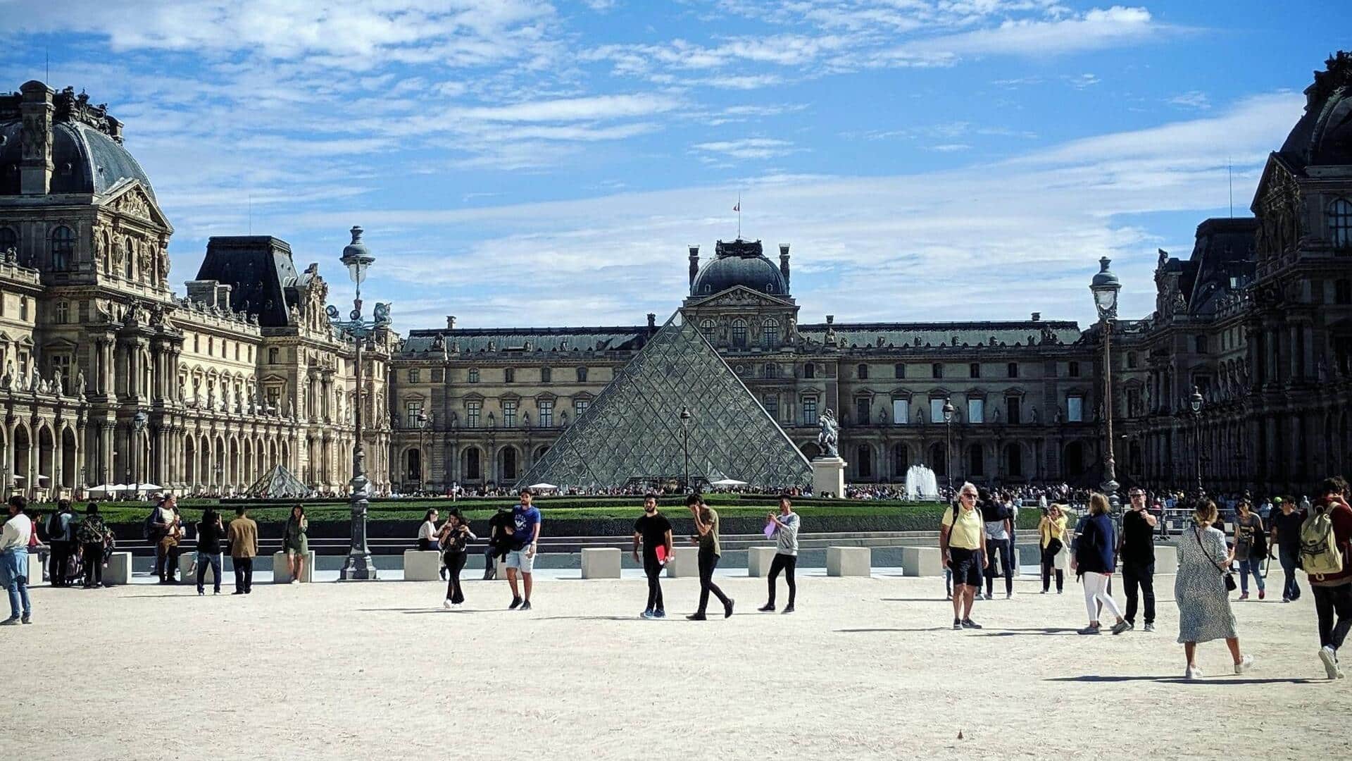 France: Louvre Museum closed after bomb threats