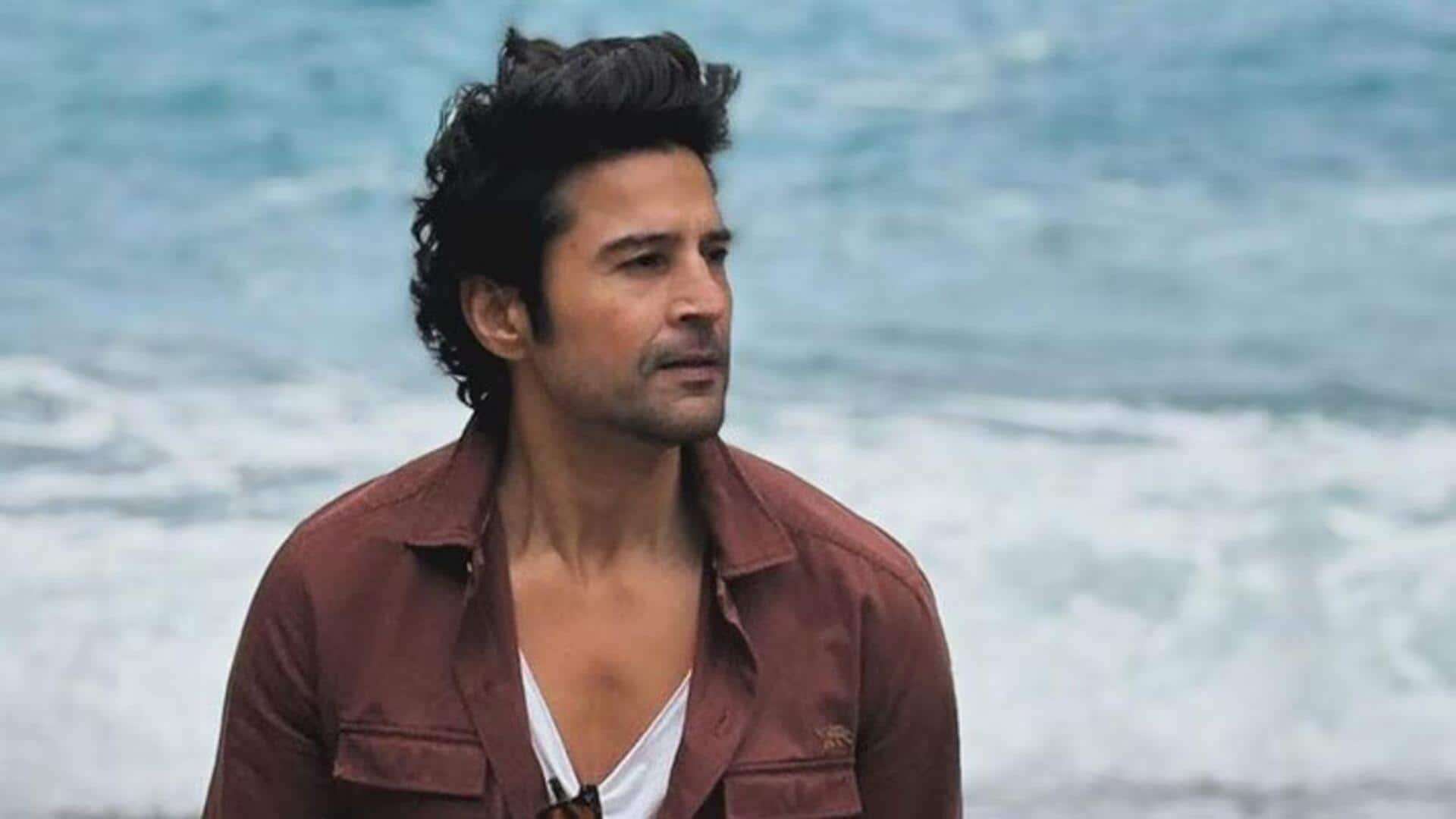 'Thrown out of my house' for pursuing acting: Rajeev Khandelwal 'Thrown out of my house' for pursuing acting: Rajeev Khandelwal