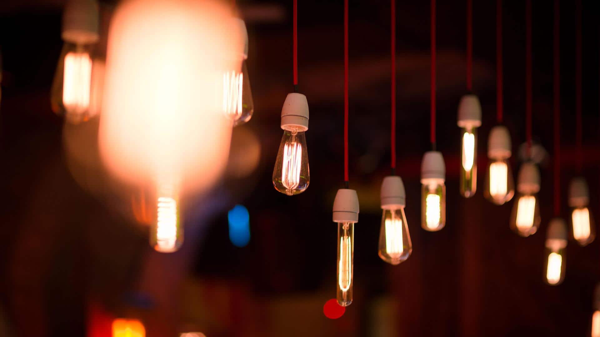 How to create cozy mood lighting at home