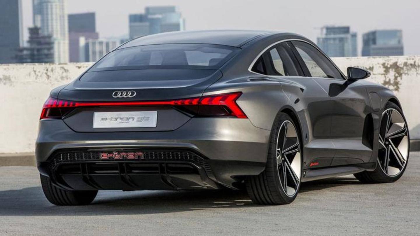 The car has LED headlights and wheels with aero blades The car has LED headlights and wheels with aero blades