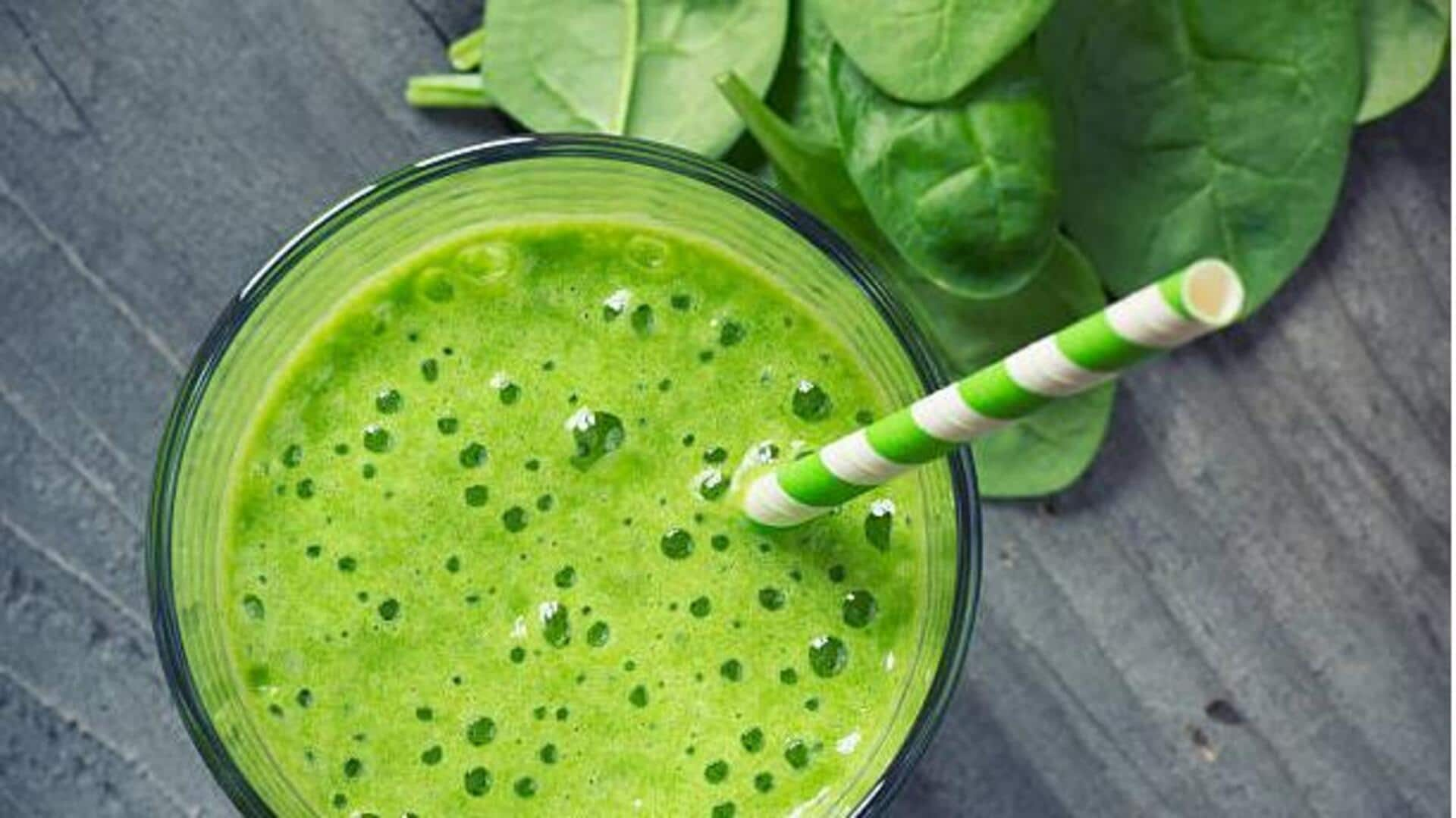 Spinach kale smoothie: Your go-to healthy drink 