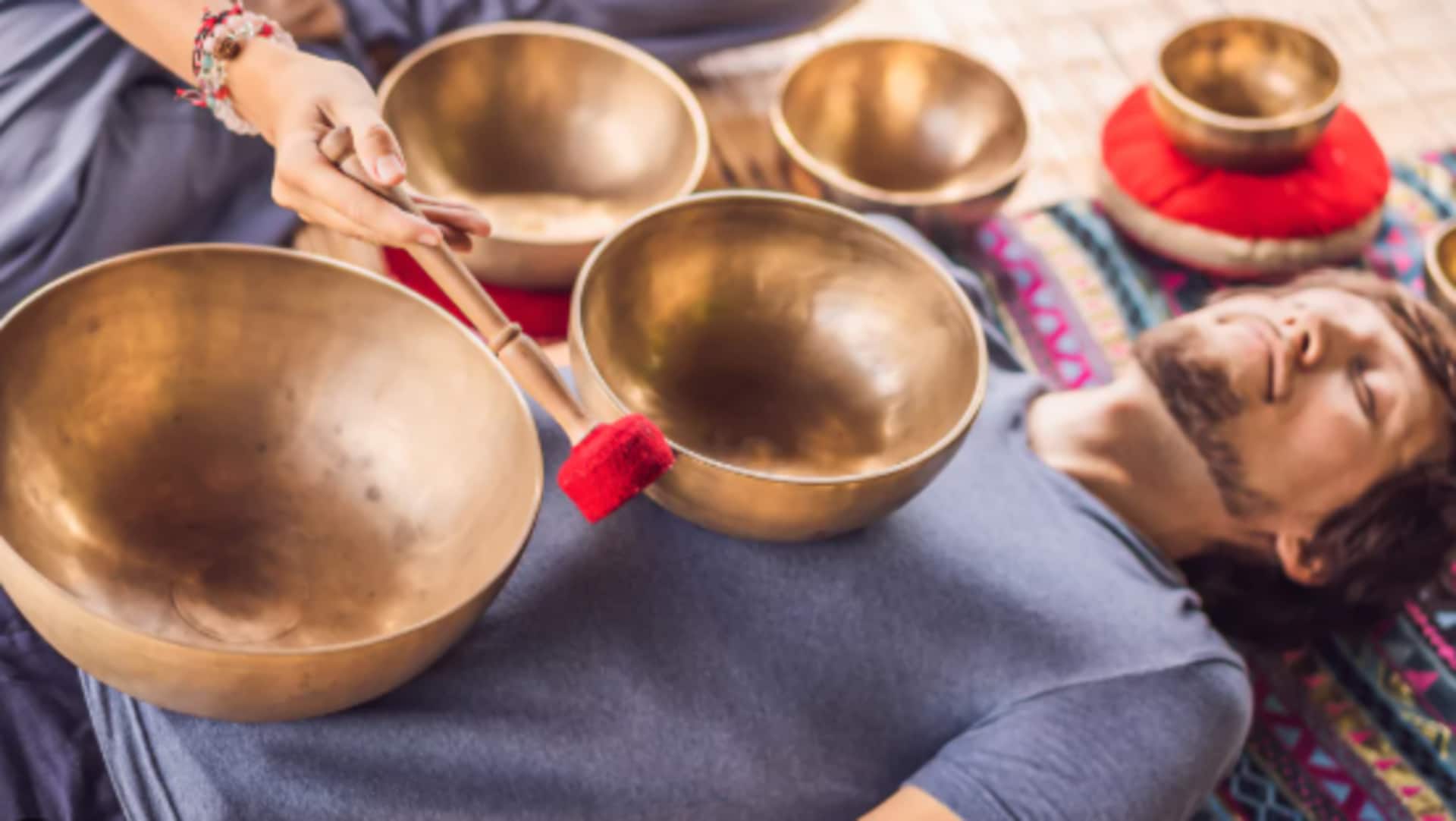 Sound bath meditation: Concept and how to practice Sound bath meditation: Concept and how to practice
