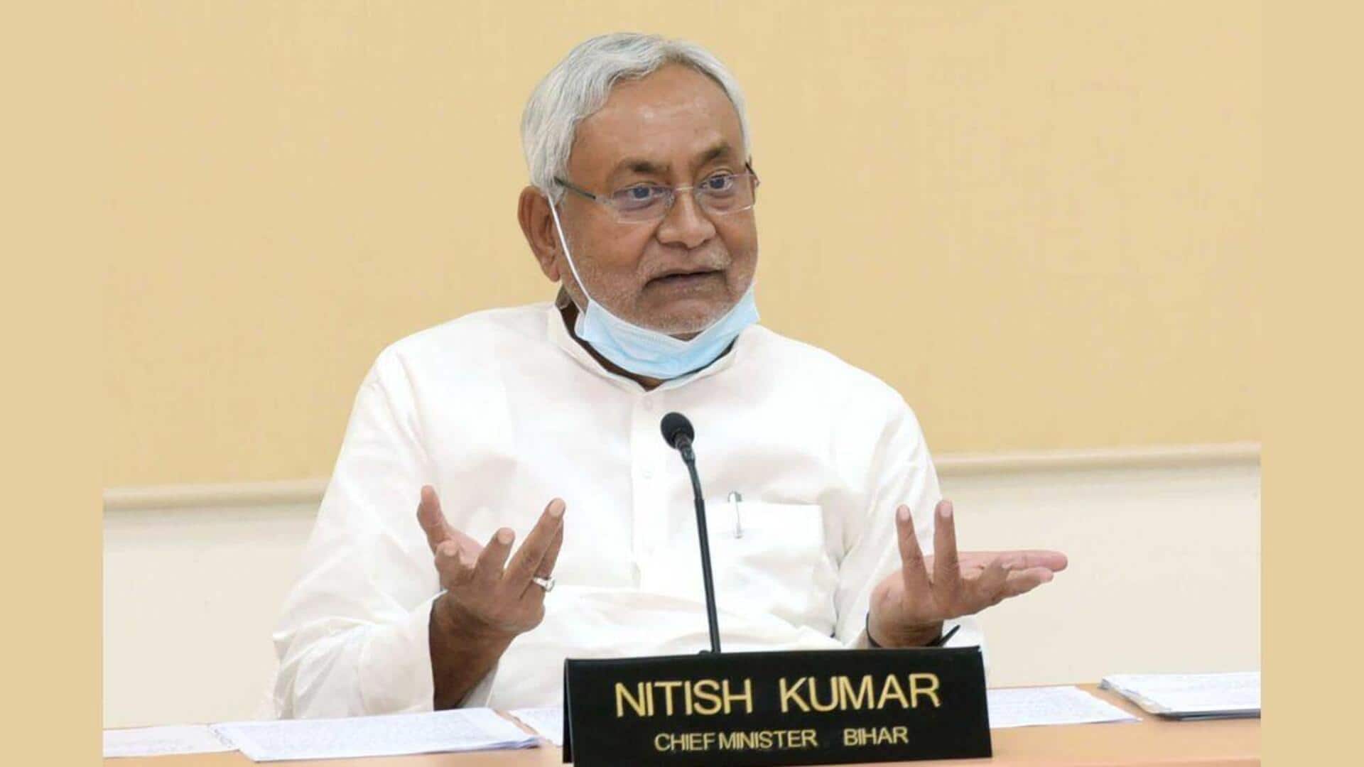 'Khada ho': Nitish Kumar orders standing ovation for PM Modi 