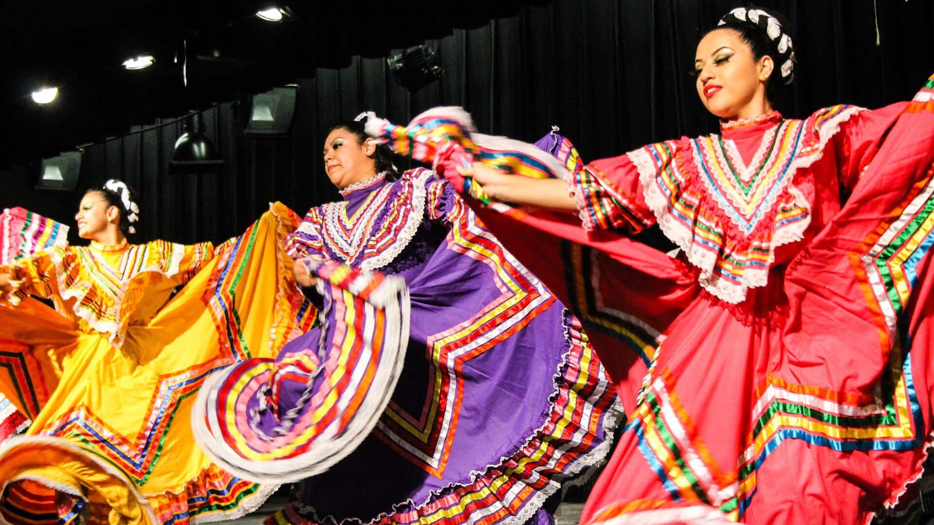Mexican folk dance: 5 cultural traditions to know